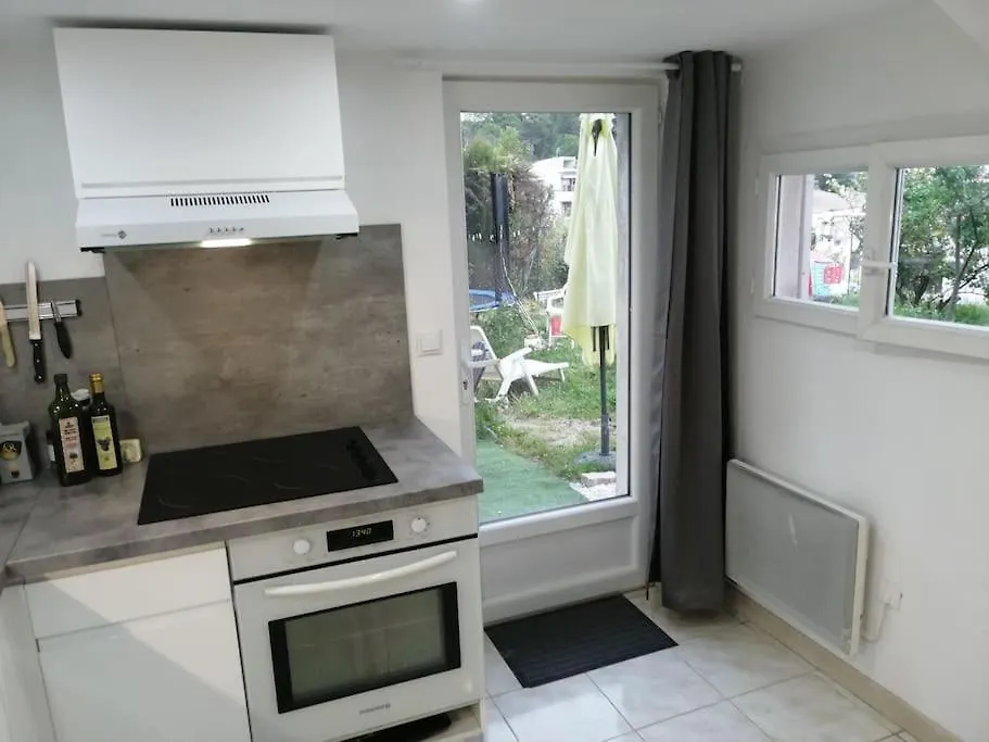 Appartement Aurore En Rez De Jardin Avec Parking Gratuit Vence