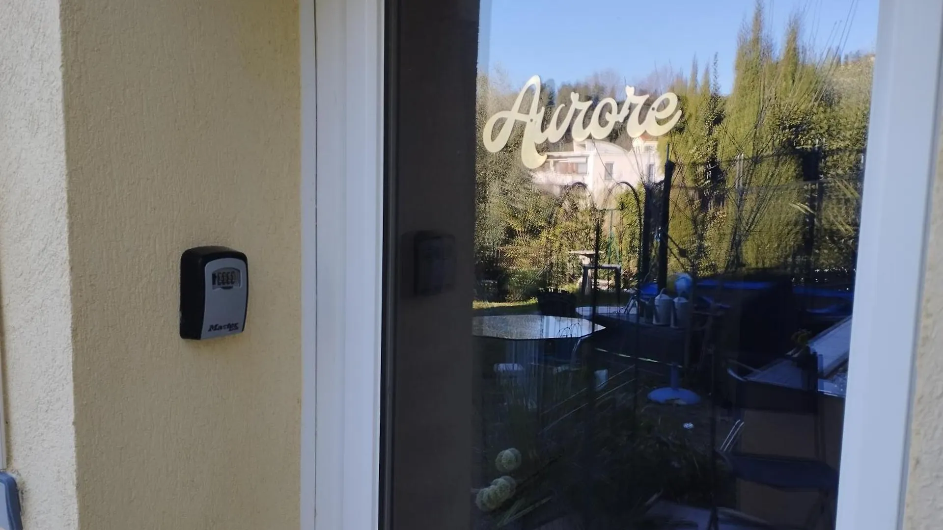 Appartement Aurore En Rez De Jardin Avec Parking Gratuit Vence